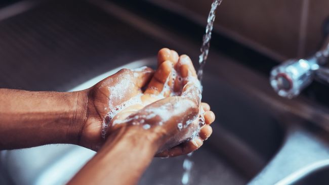 Handwash cara menghilangkan jamur di hp
