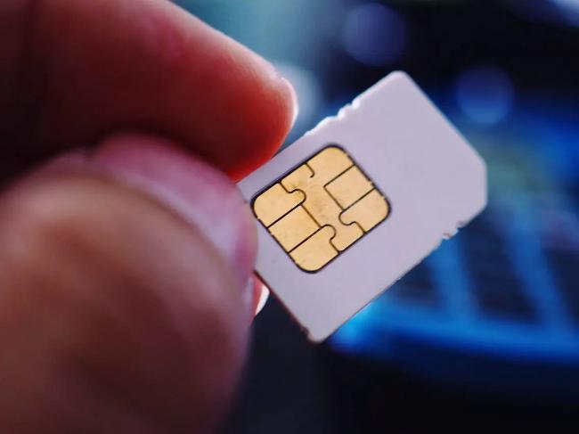 Mengembalikan kontak hilang di kartu SIM