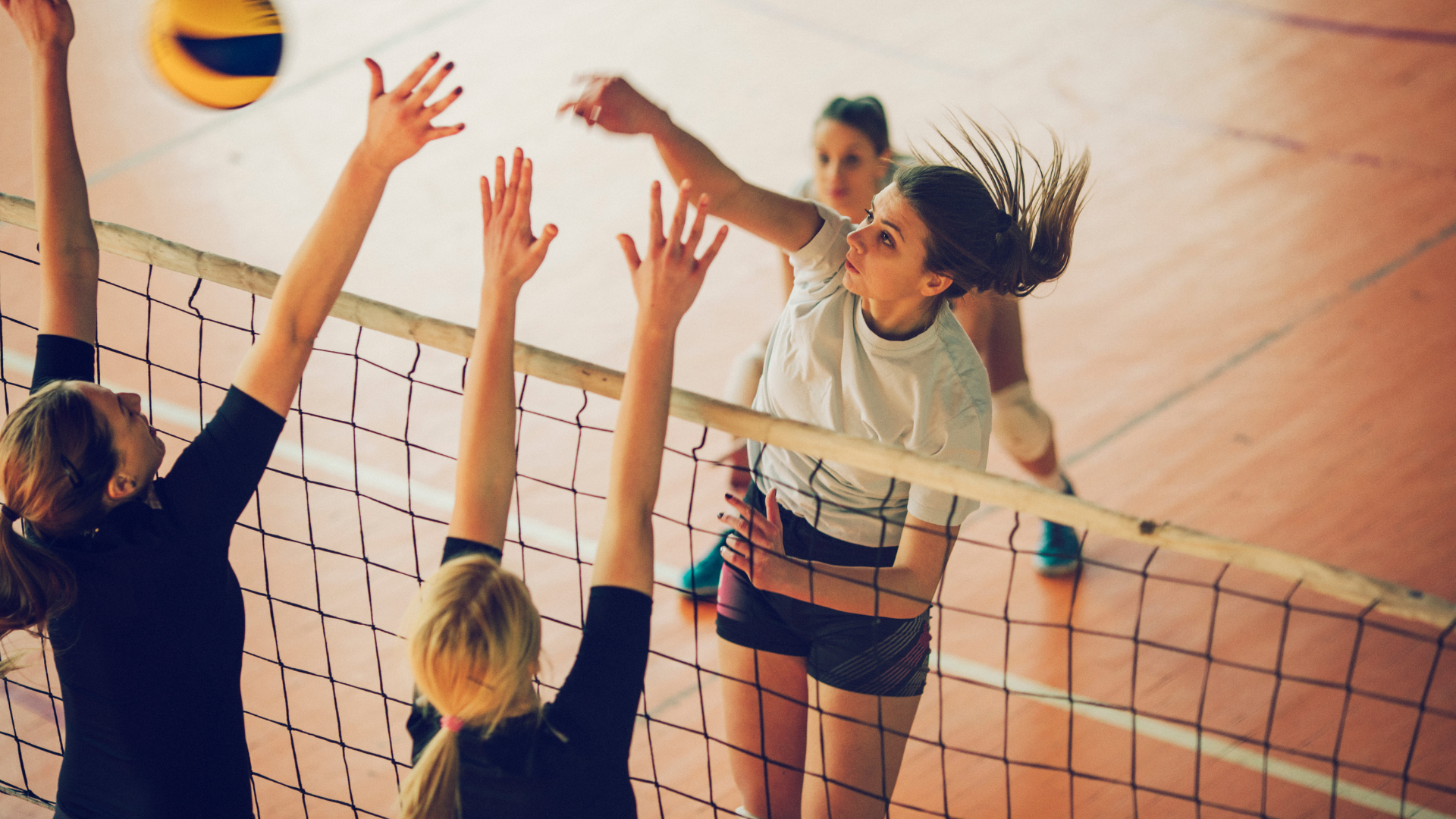 Bermain Game The Spike Volleyball Story Versi Mod Apk Apakah Aman
